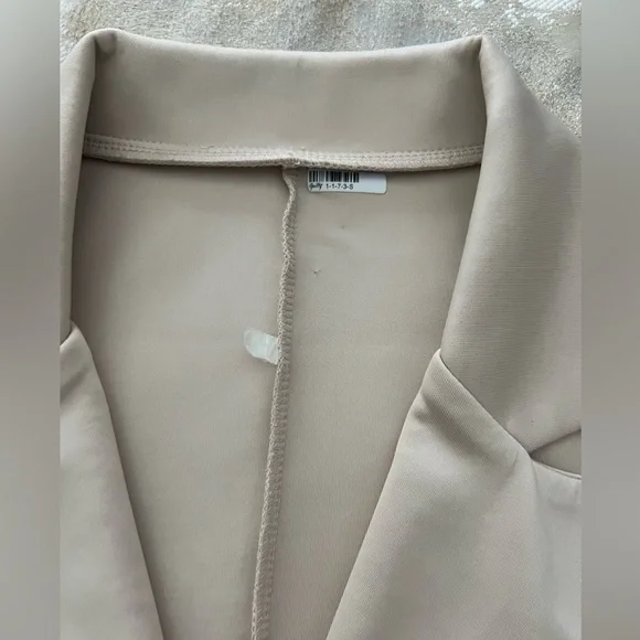 063. Bundle of Two Blazers - Picture 8 of 11